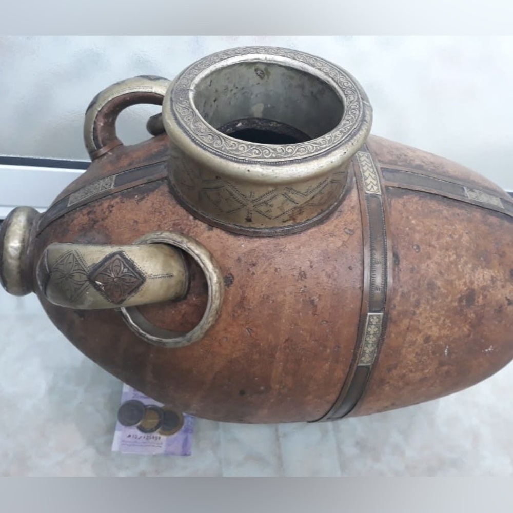 Beautiful Vintage Moroccan butter churn made of clay and copper - Picture 3 of 11
